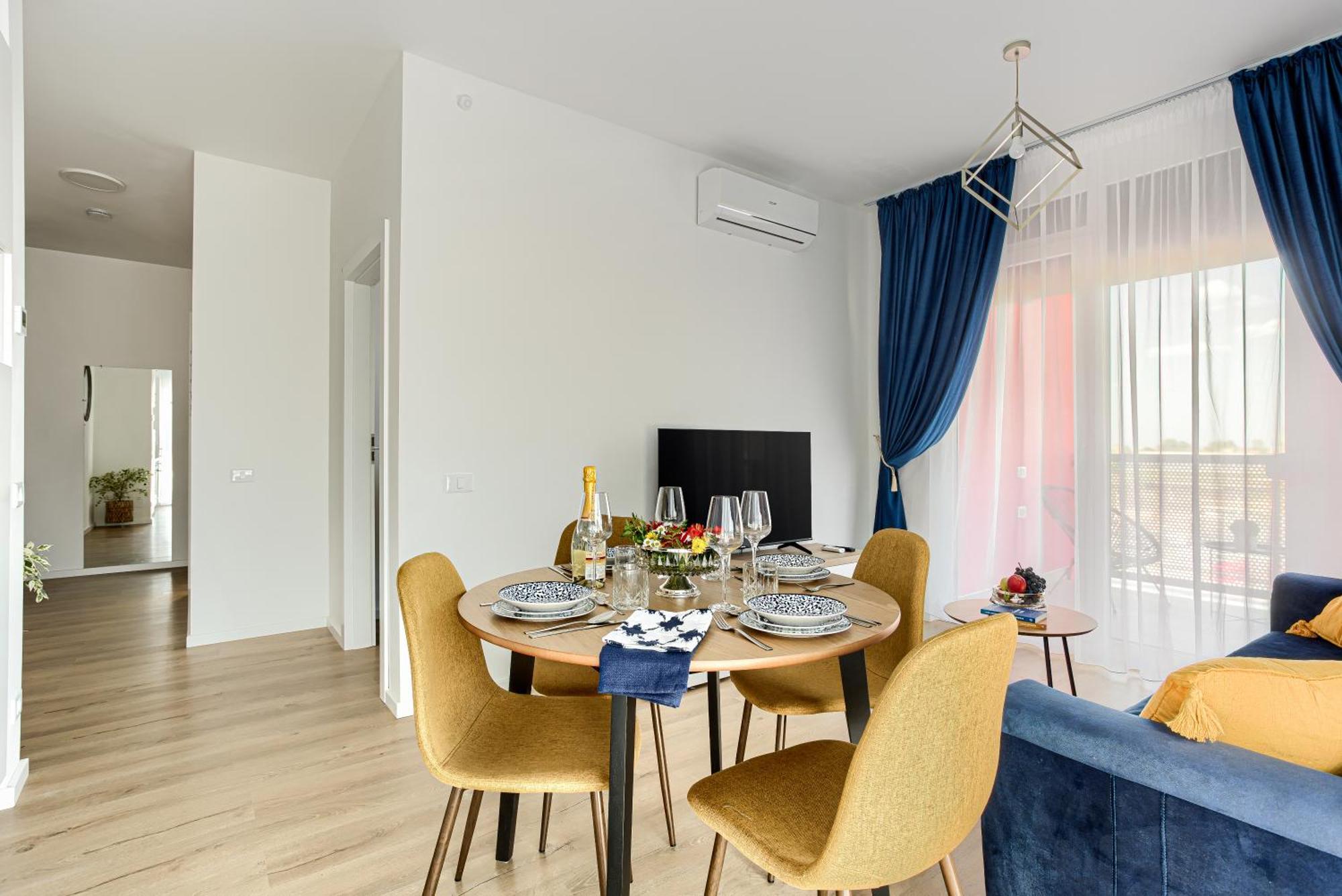 Ari Navy Apartment - High-End Residence Αράντ Εξωτερικό φωτογραφία