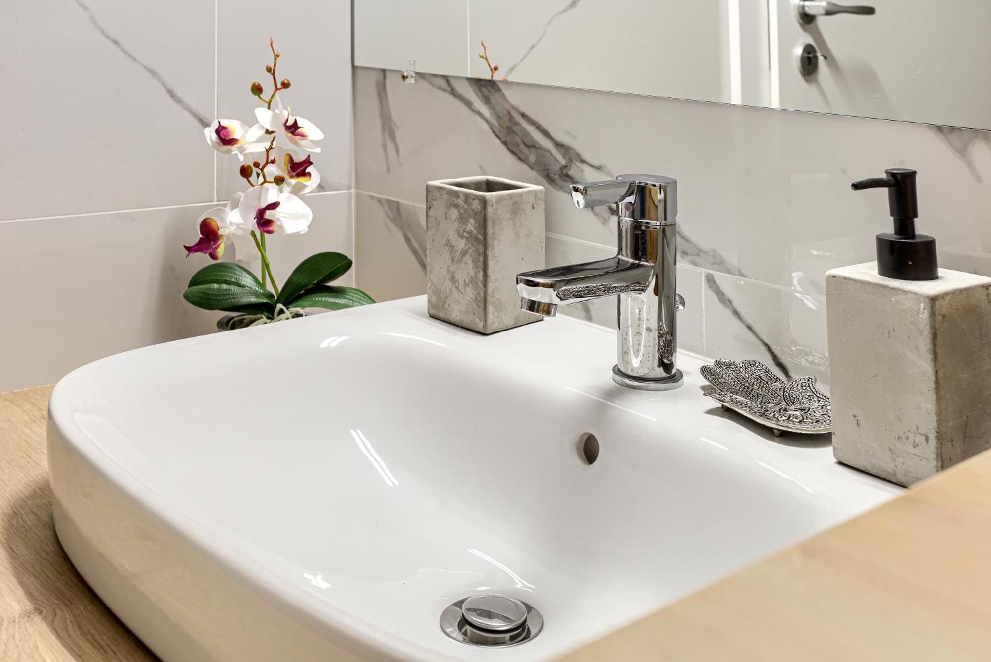 Ari Navy Apartment - High-End Residence Αράντ Εξωτερικό φωτογραφία